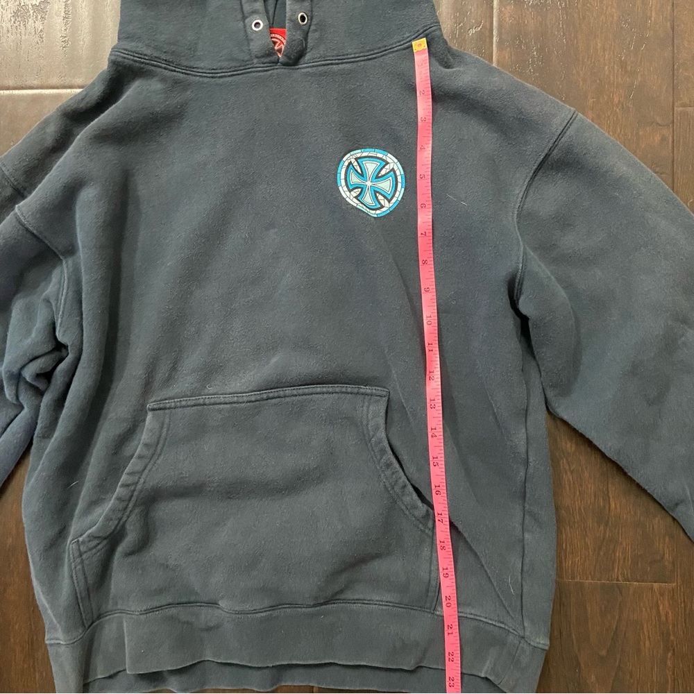 Men’s Independent Hoodie

Tagged Size: M - Picture 5 of 6